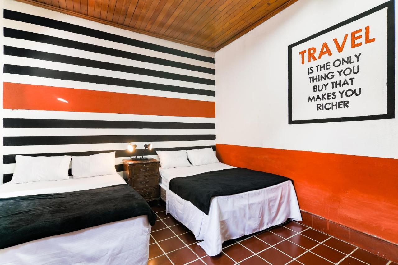 Capsule Hostel Guatemala-Stadt Exterior foto